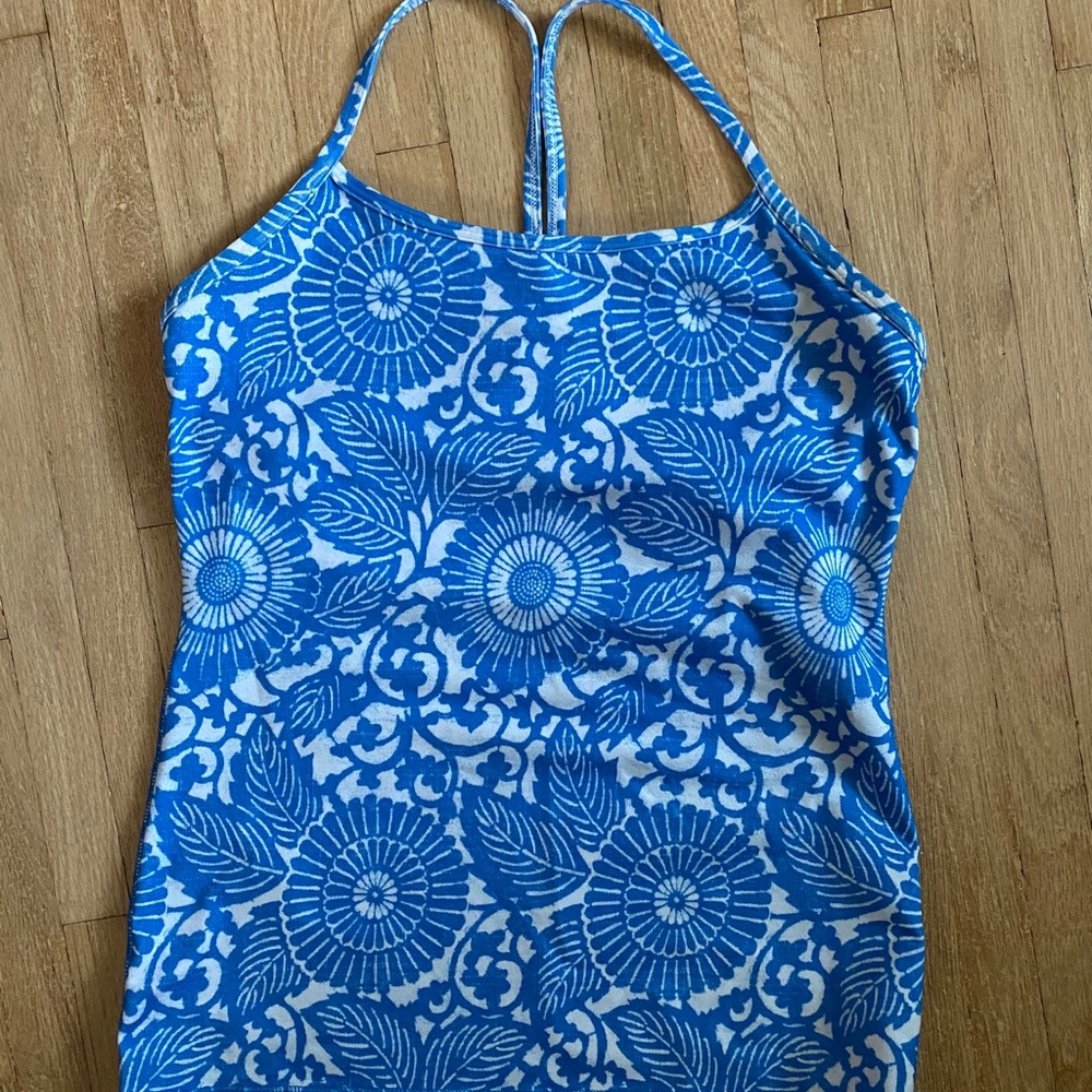 Lululemon Power Y tank size 8